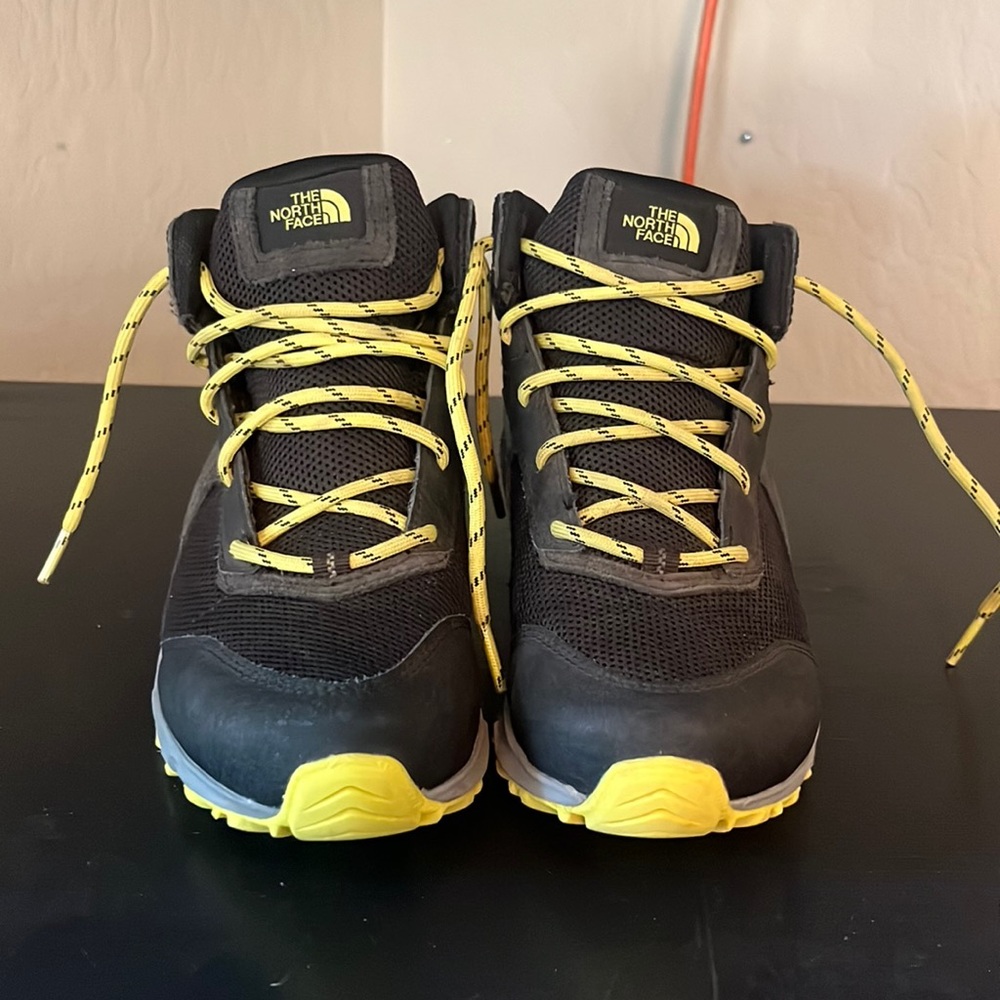 Youth THE NORTH FACE Hiking Boots Size US 3 - Gently Used - $75